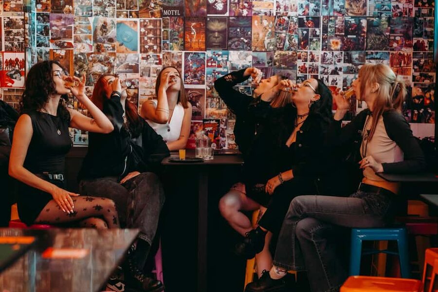 Krakow: 6 pm Tipsy Bar Tour With Karaoke+Twist (Thu-Fri-Sat) - The opening hour of vodka, beer, rum, and gin
