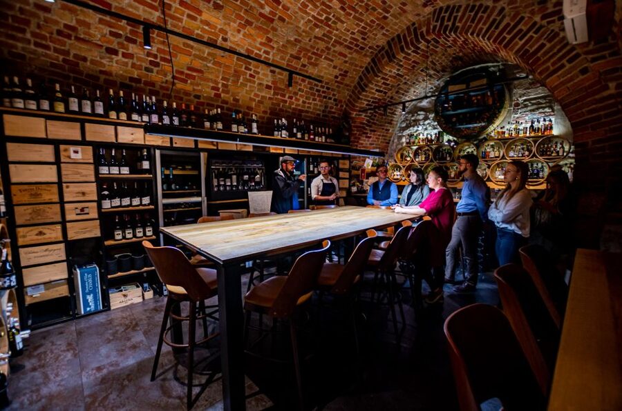 Krakow: Guided Wine Bar Tour with Tastings and Snacks - Why Polish wine makes this Krakow tour worth considering