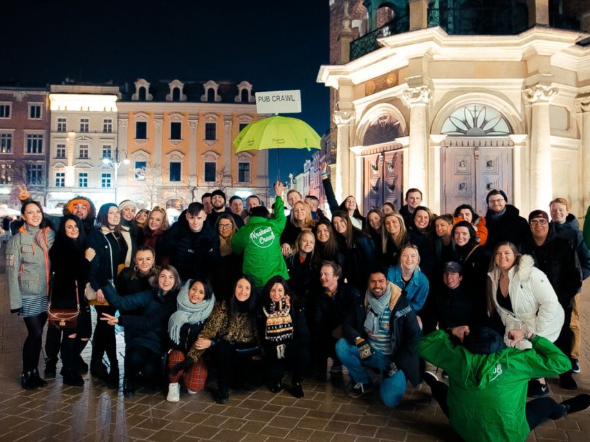 Krakow: Pub, Bar & Club Crawl - What the guides add to the night