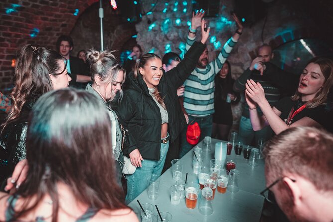 Krakow Pub Crawl with 1 Hr of unlimited alcohol & 4 clubs/pubs - Krakow Party Animals Pub Crawl at a glance