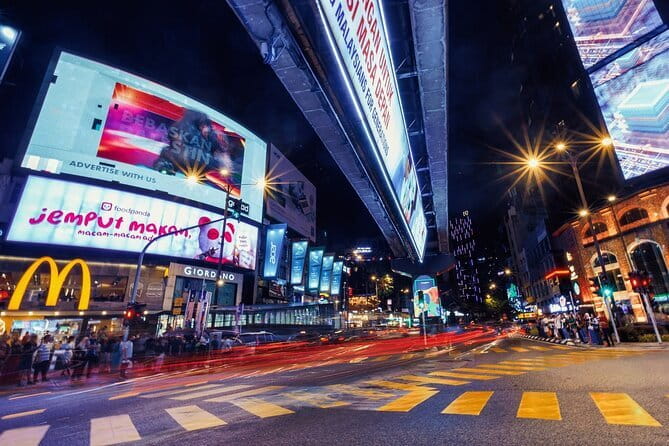 Kuala Lumpur: Nightlife Walking Tour with Local Guide - Key points at a glance