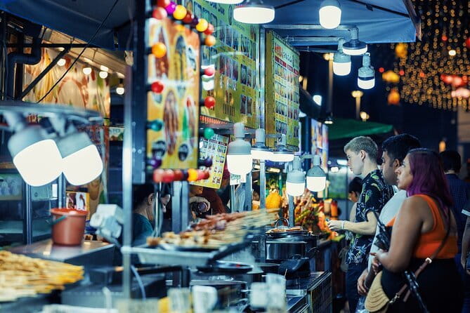 Kuala Lumpur: Nightlife Walking Tour with Local Guide - Starting at KLCC Convention Centre