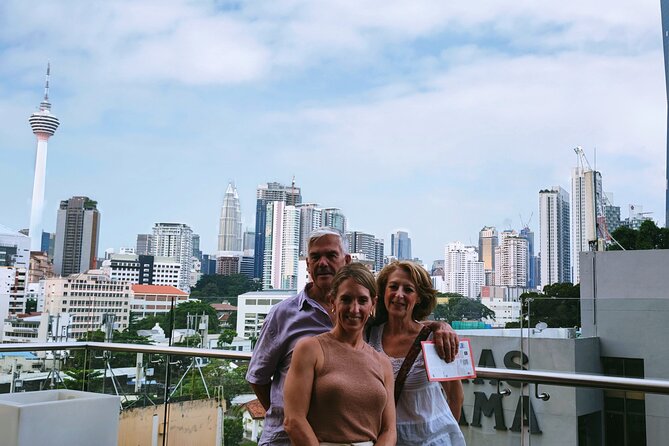 Kuala Lumpur's Nightlife Secrets and Street Food - A five-foot way food lesson