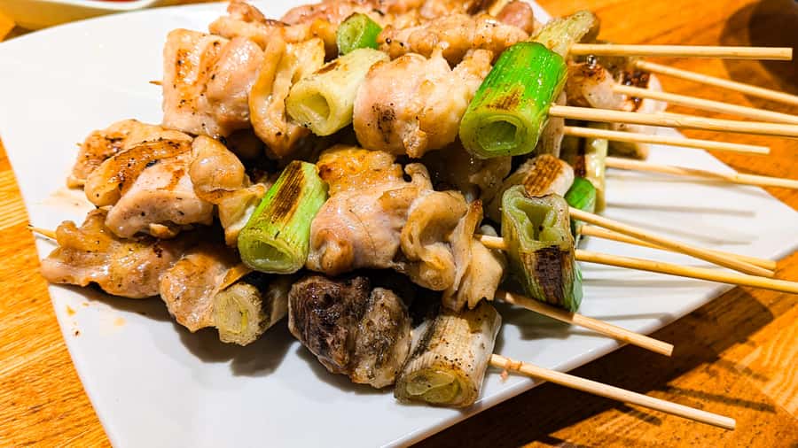 Kyoto: Food and Drink Bar Hopping Tour with Local Guide - Why the guides make the biggest difference