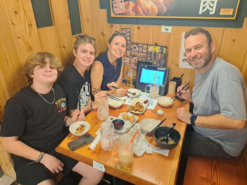Kyoto: Izakaya Nightlife Tour with Local Guide - Meeting Hiro near Minami-za
