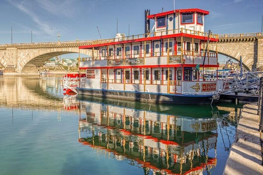 Lake Havasu: Sunset Cocktail Cruise on Paddle Wheeler - Who should book this cruise?