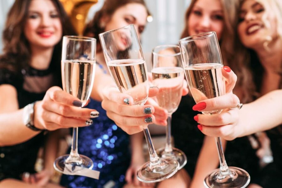 Las Vegas: Bachelorette Party Bus Club Crawl - Dress for the Door, Not Just the Bus