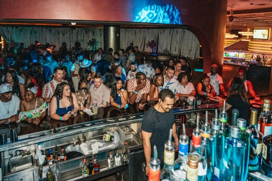 Las Vegas: Club Crawl and Party Bus with Free Drinks - Dress code and what to carry