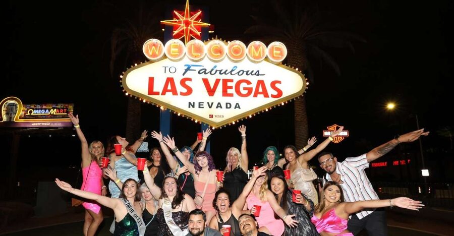 Las Vegas: Club Crawl by Party Bus w/ Free Drinks - Key points at a glance