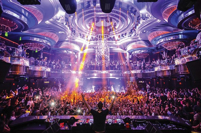 Las Vegas Club Crawl with Party Bus and Free Drinks - Drinks, Cover Charges, and What to Bring