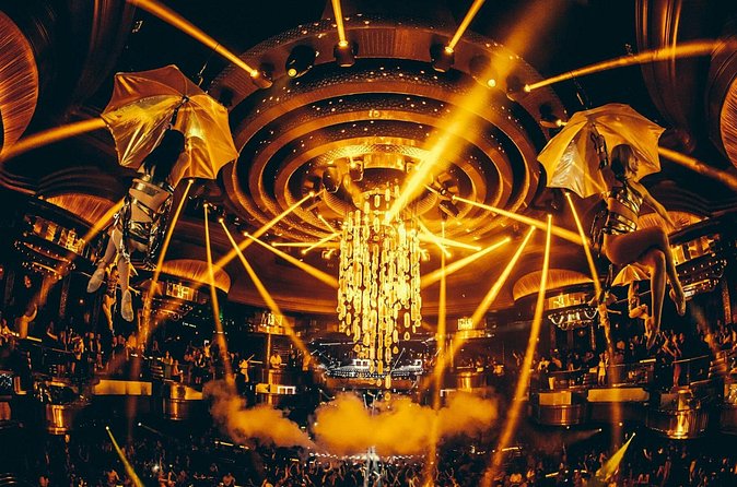 Las Vegas Club Crawl with Party Bus and Free Drinks - Who Will Enjoy This Club Crawl Most