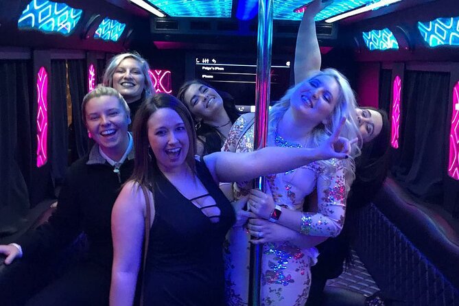 Las Vegas Country Bar Crawl by Party Bus w/ Free Drinks - Why this country crawl works in Las Vegas