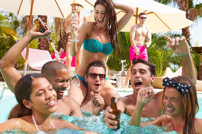 Las Vegas Day Club Crawl & Party Bus VIP Tour - Dress rules and useful packing advice