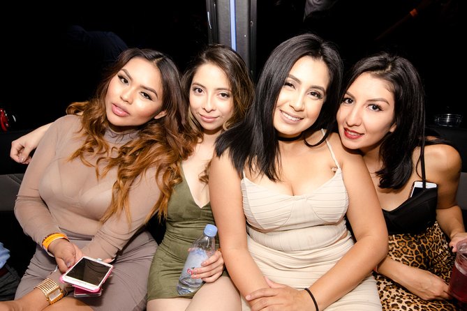 Las Vegas Nightclub or Pool Party Crawl with Luxury Party Bus - How the Las Vegas party crawl works