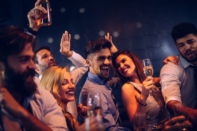 Las Vegas Party Bus Club Crawl - Jewel offers a more polished club stop