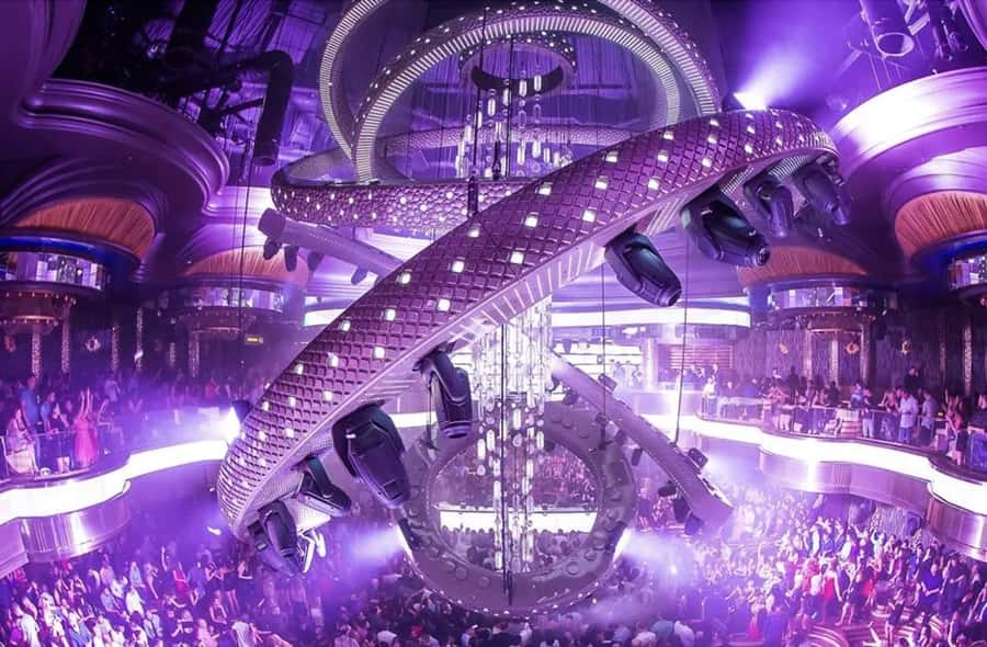 Las Vegas: VIP Club Crawl with Party Bus and Drinks - The final superclub and possible venues