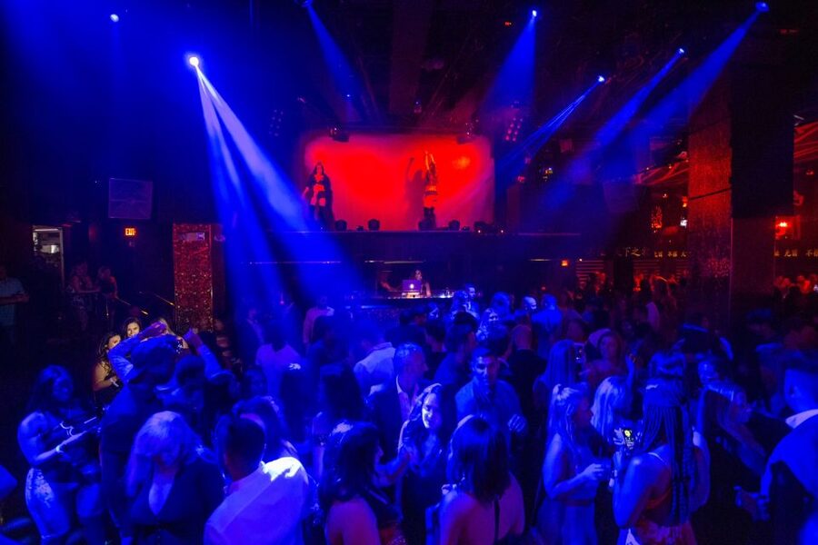 Las Vegas: VIP Nightlife Tour to Bar, Nightclub & Strip Club - How the five-and-a-half-hour night is supposed to work