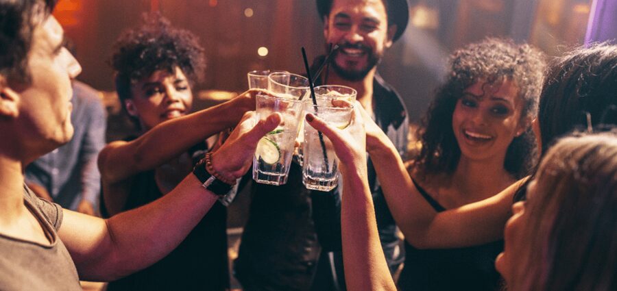 Leipzig: Bar and Club Tour with Free Shots and VIP Entry - The guide can make or break the night