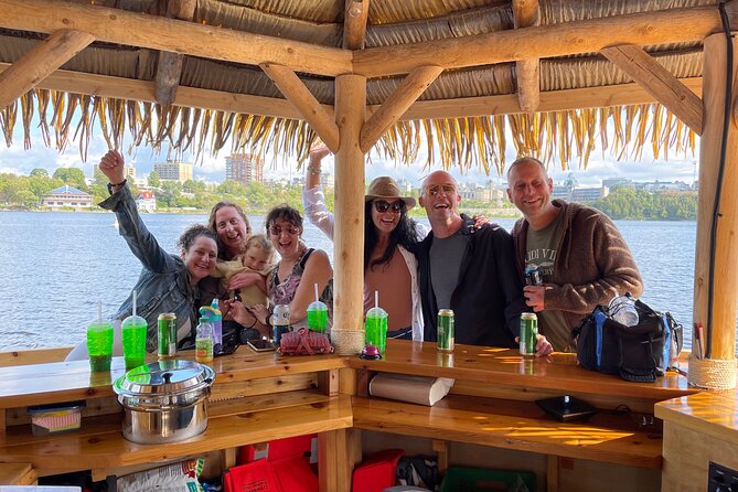 Lilo Floating Tiki Bar on the Ottawa River - Key details before you board