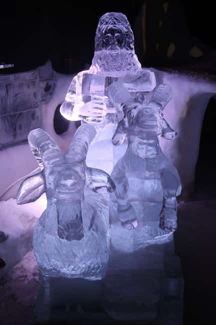 Lofoten: Magic Ice Bar Entry Ticket with Welcome Drink - The signature drink in an ice glass