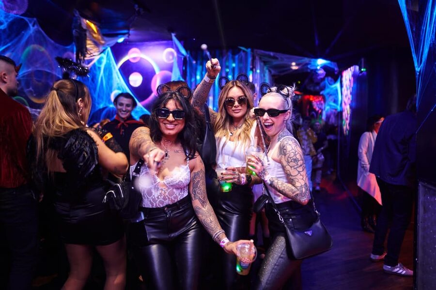 London: Bar and Club Crawl to 5 Central London Venues - Five venues across London’s West End