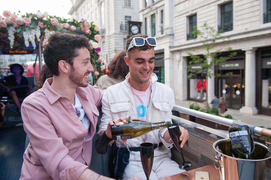 London: Bar Bus Tour by Tootbus - Should you book the London Bar Bus?