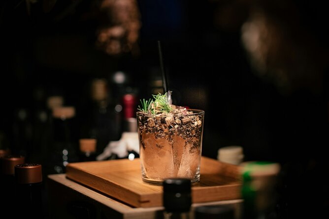 London Cocktail Tour - Soho - Why the group limit of six matters