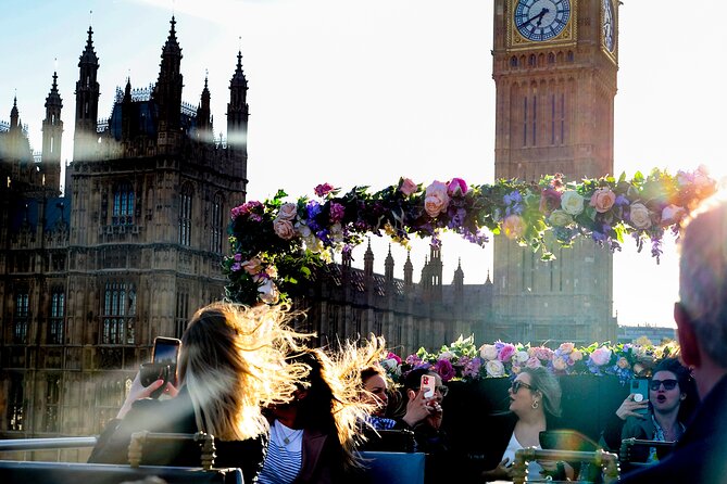 London Tootbus Bar Bus Sunset Tour with Drinks - What $50.75 gets you