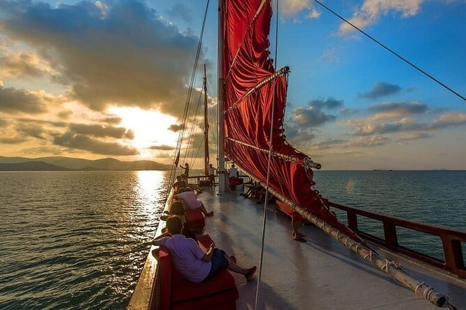 Luxury Floating Bar and Snorkeling at Koh Madsum - Food, drinks, and the cost of the day