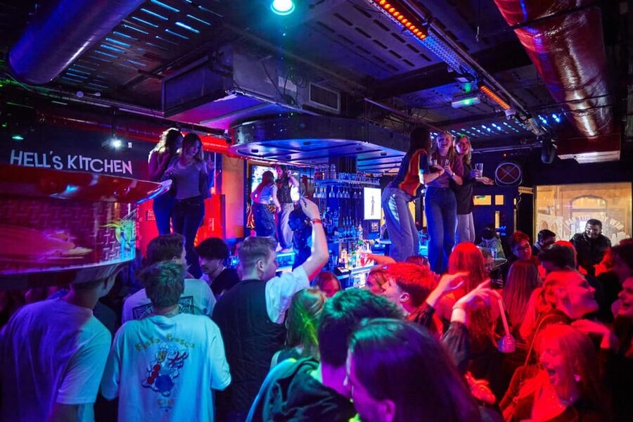 Lyon: Riviera Bar Crawl Party with Free Shots and Vip Entry - Flip Cup, Beer Pong, and Meeting People