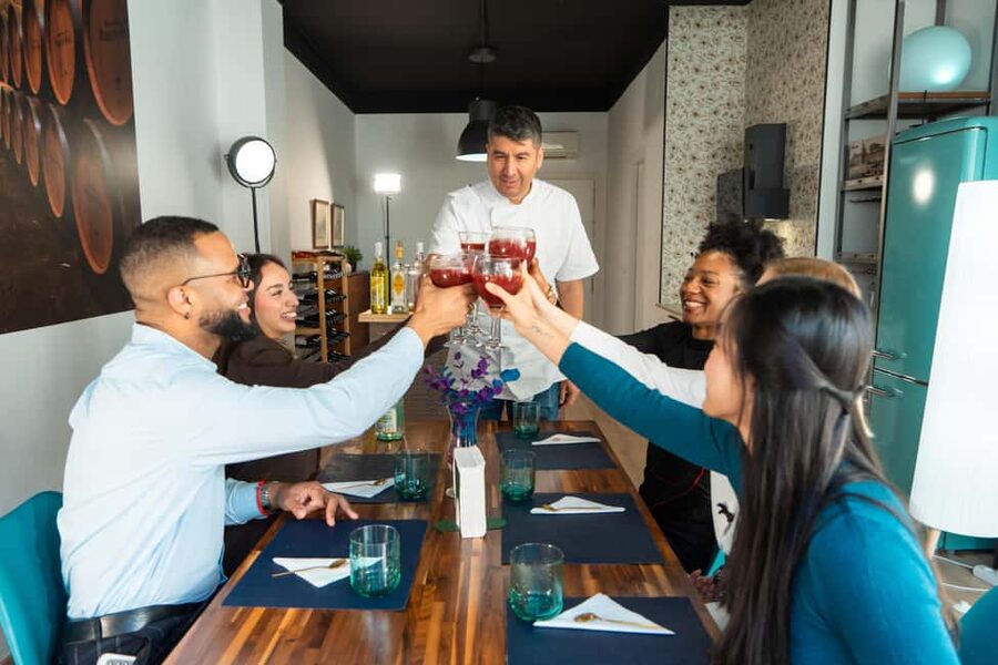 Madrid: Spanish Cocktail Workshop - Sangria, Tinto de Verano & Calimocho - Key points at a glance