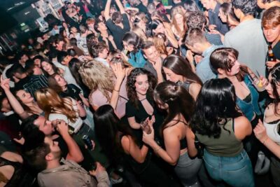 Top Pub Crawl with Drinks and Free Nightclub Entry