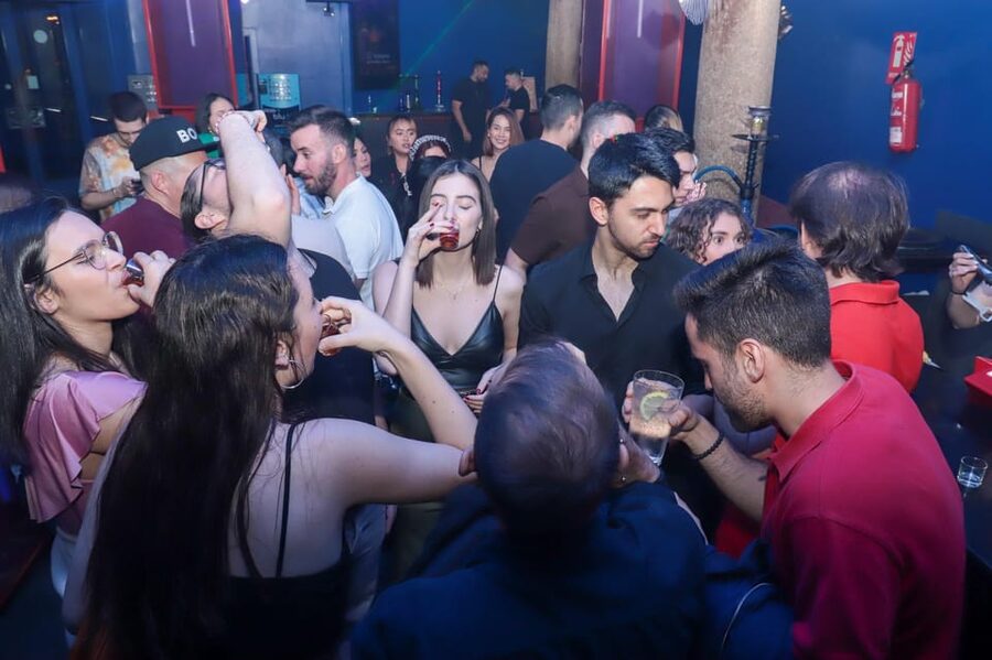 Madrid: Top Pub Crawl with Drinks and Free Nightclub Entry - Plaza de Santa Ana: more drinks, less hesitation
