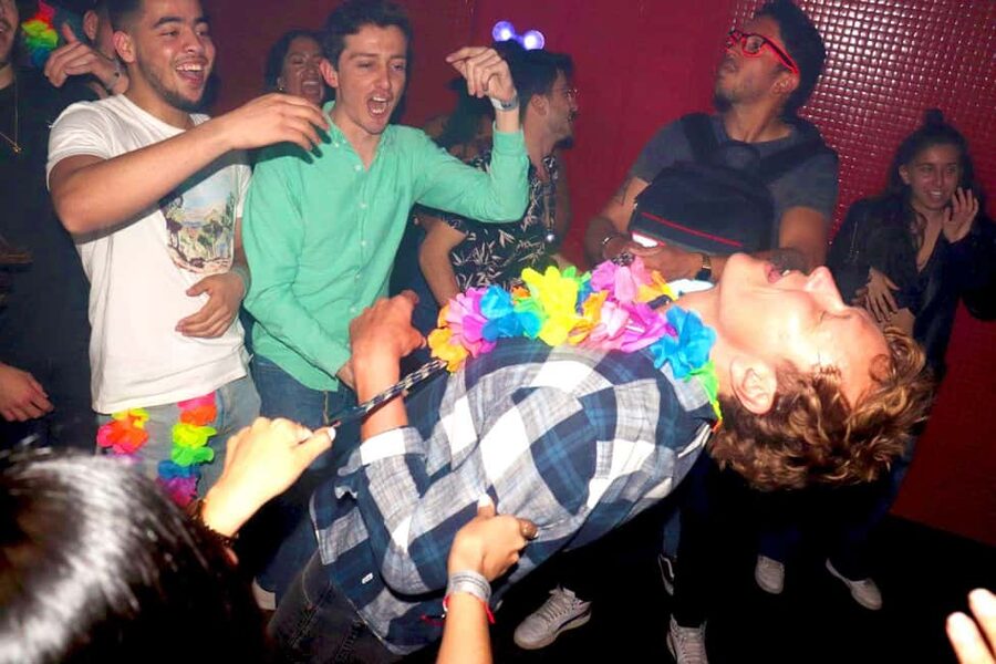 Madrid: Top Pub Crawl with Drinks and Free Nightclub Entry - Nightclub entry closes the five-hour route