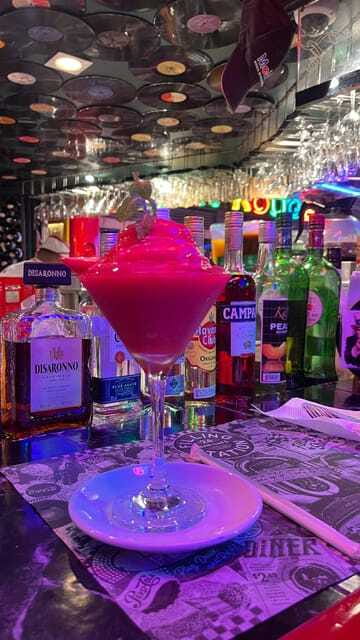Makati Bar Crawl, GoGo Bar, Club, and Live Band - Who will enjoy this night out
