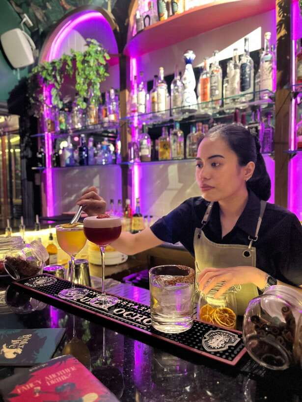 Makati Bar Crawl - Hidden Bar, Speakeasy and Pub - From discreet bars to rooftop views
