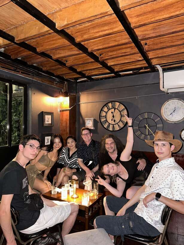 ⭐ Makati Bar Hopping and Pub Crawl Tour with Venus ⭐ - Rooftop Views and the Change of Pace