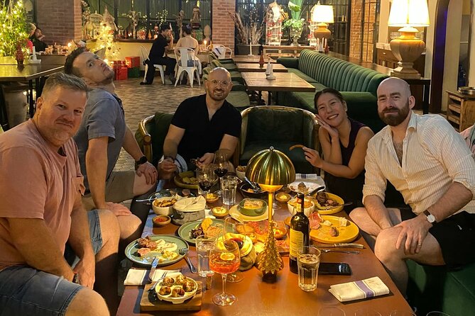 Makati Bar Hopping Experience with Local Guide - Key points at a glance
