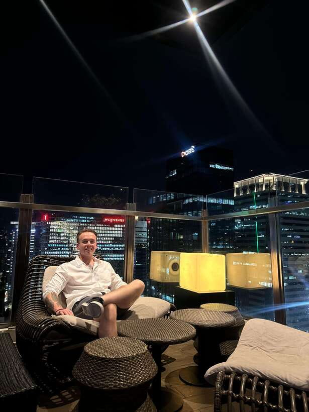 Makati Hidden Bars and Rooftop Bars with Venus - Who should book this night out?