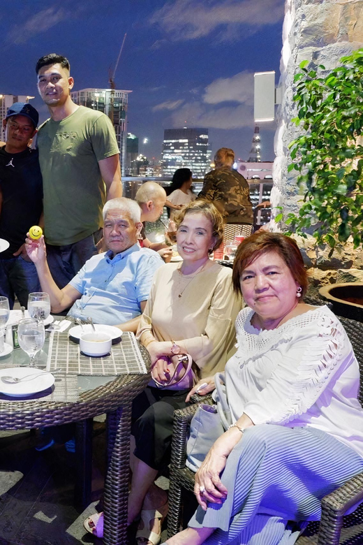 Makati Nightlife: VIP Access to Clubs, Rooftops & Go-Go Bars - What the guides add to the experience