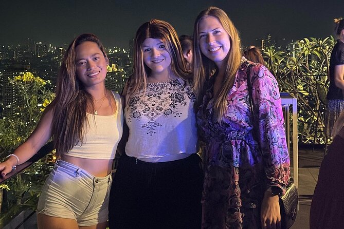 Makati "Pub Crawl & Bar Hopping" Experience with V - Run Rabbit Run closes the route