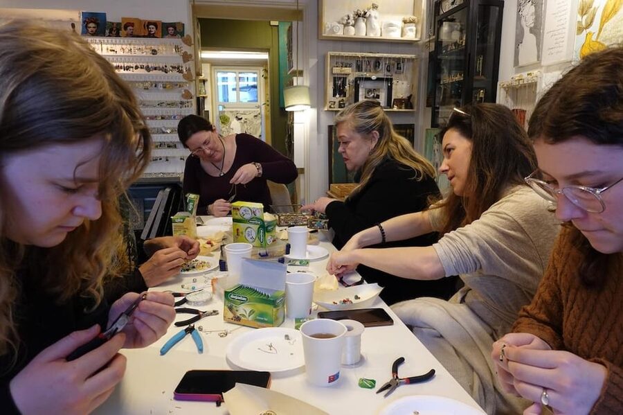 Maral Kunst : Jewelry Bar Experience (Jewelry Making) - Giving an old piece a second life