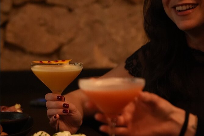 Masterclass Cocktail in a Sumptuous Bar in Nice - Food, timing, and planning your evening