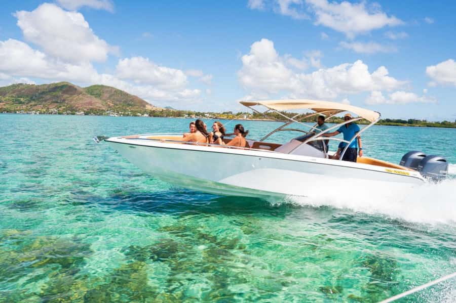 Mauritius: Speedboat Ile aux Cerfs, GRSE Waterfall, BBQ, Bar - Why the speedboat makes this trip different