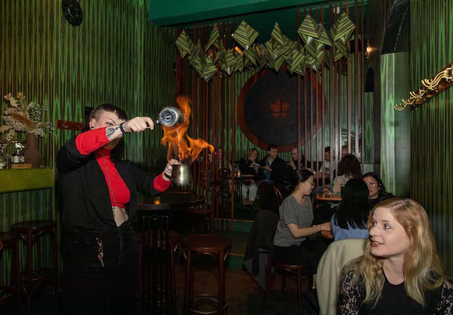 Melbourne: Hidden Bar and Cocktail Tour - The map that keeps the night going