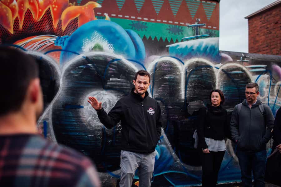 Melbourne: Hidden Bars & Creepy Tales Walking Tour - The guides set the tone