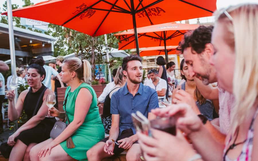 Melbourne: Hidden Bars & Laneway Legends Walking Tour - Why Melbourne’s laneways make a good bar tour