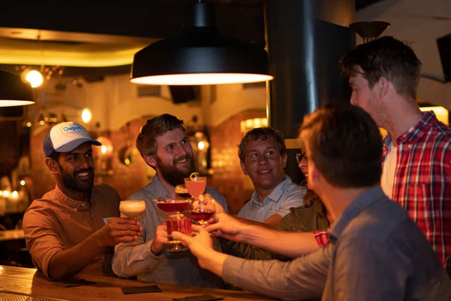 Melbourne: Local Laneway Bars and Their Stories - What happens at the four bar stops