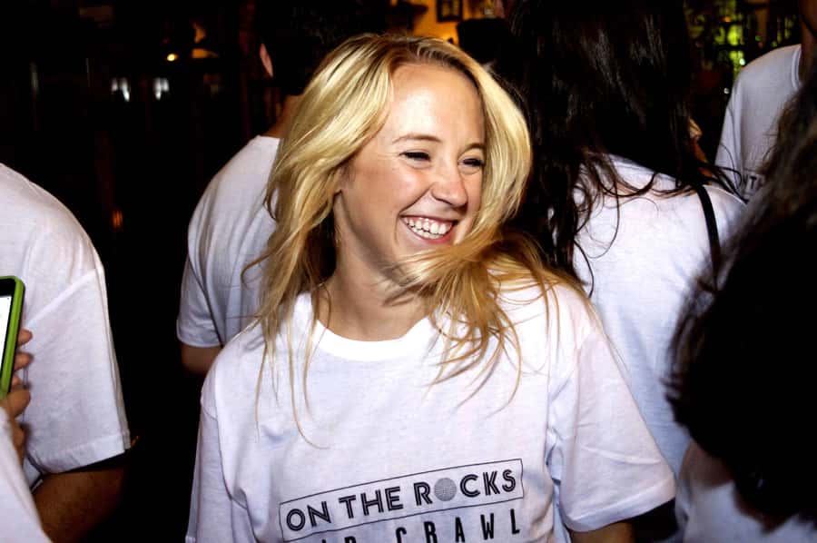Melbourne: Weekly Bar Crawl: 5 Free shots, Club Entry - Starting inside the first venue