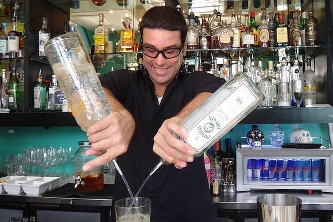 Miami Beach Art Deco Private Tour With Cocktails - Starting at The Betsy on Ocean Drive